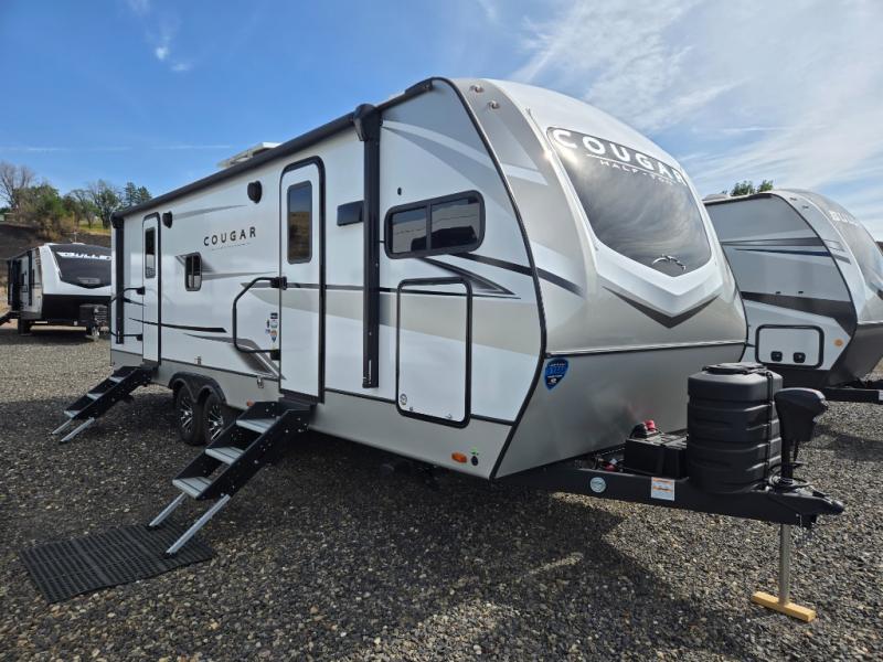 2025 Keystone Cougar Half-Ton (Travel Trailer) 25F, $ 53,990