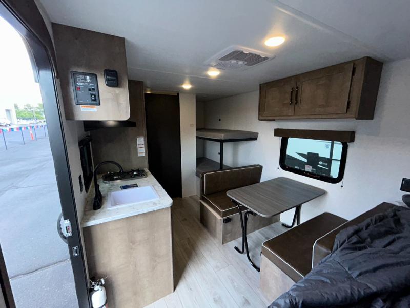 2025 Keystone Springdale Classic Single 1800BH, $ 19,990