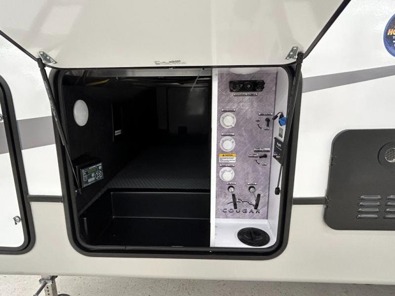 2025 Keystone Cougar Half-Ton (Fifth Wheel) 23MLE, $ 57,990