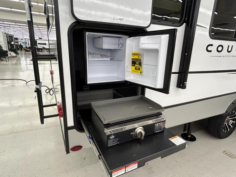 2025 Keystone Cougar Half-Ton (Fifth Wheel) 23MLE, $ 57,990