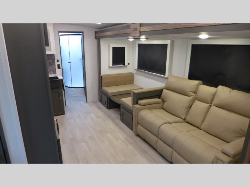 2025 Keystone Bullet Crossfire 260RBS, $ 47,379