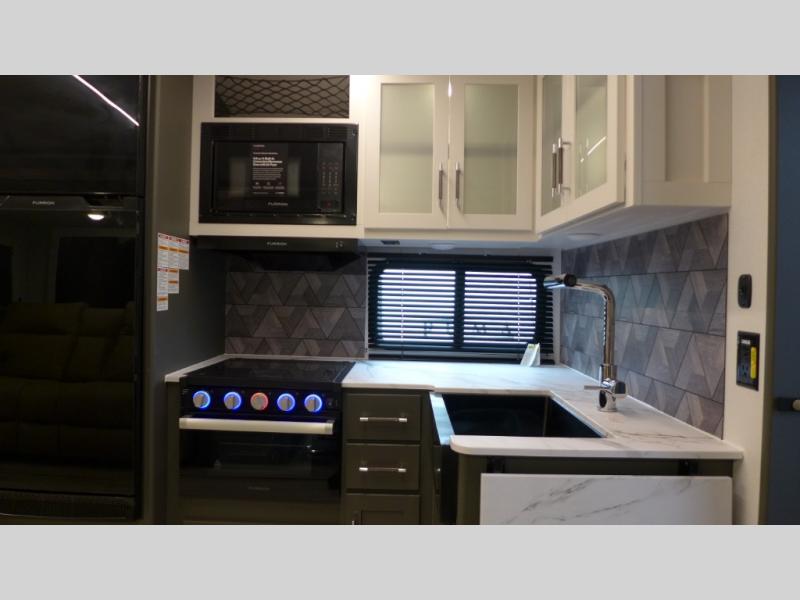 2025 Keystone Bullet Crossfire 260RBS, $ 47,379