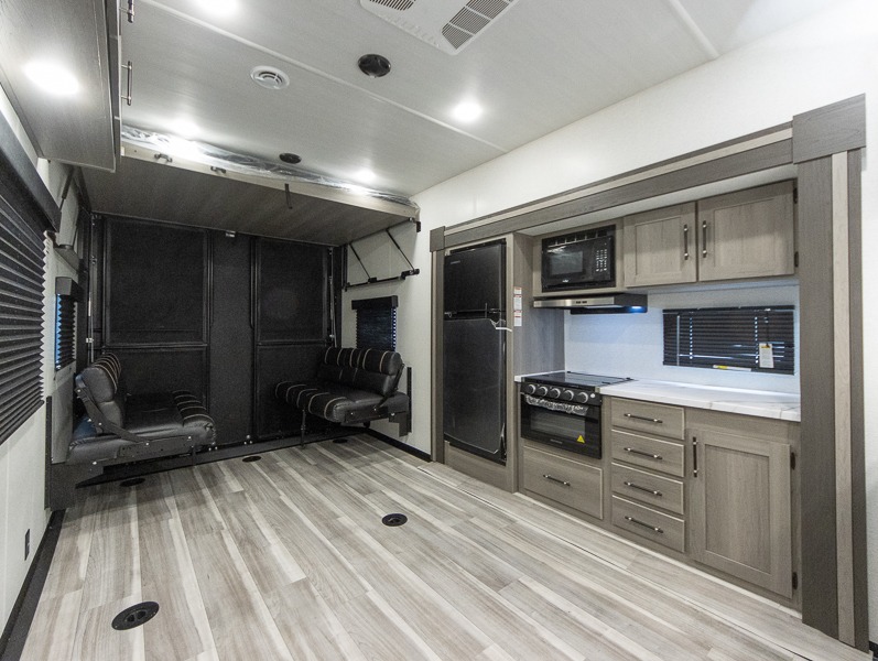 2025 Keystone Raptor Carbon Aluminum 30WFO, $ 32,990