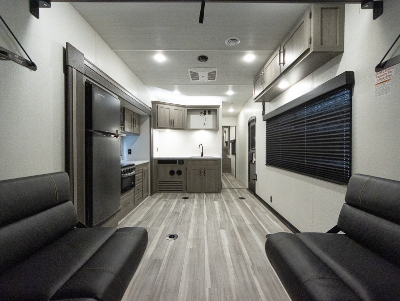 2025 Keystone Raptor Carbon Aluminum 30WFO, $ 32,990