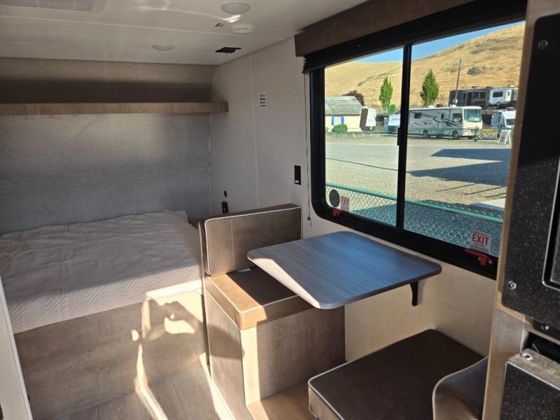 2025 Keystone Springdale Classic Single 1400RE, $ 15,990
