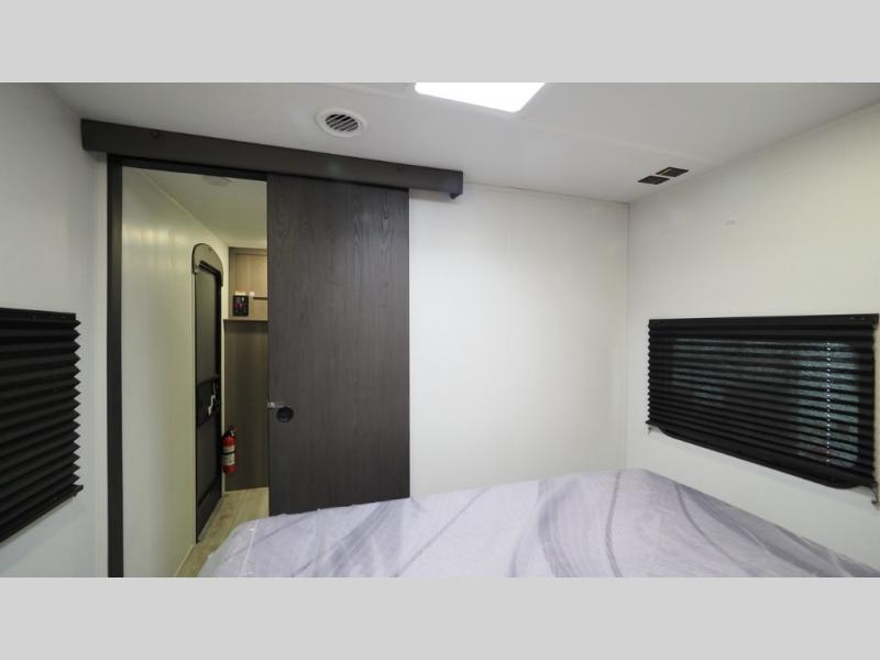 2025 Keystone Hideout Sport (Double Axle - East) 2, $ 40,110