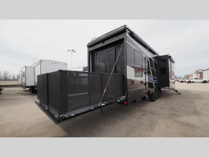 2025 Keystone Fuzion 442, $ 182,297