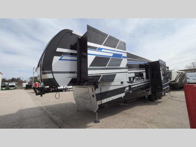 2025 Keystone Fuzion 442, $ 182,297