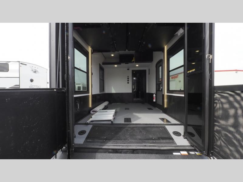 2025 Keystone Fuzion 442, $ 182,297