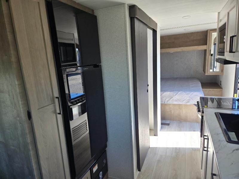 2025 Keystone Springdale Classic (Double Axle - We, $ 25,990