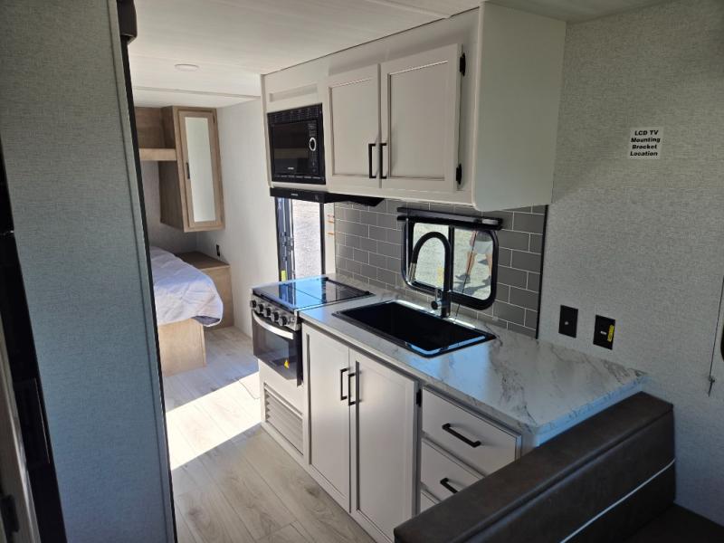 2025 Keystone Springdale Classic (Double Axle - We, $ 25,990