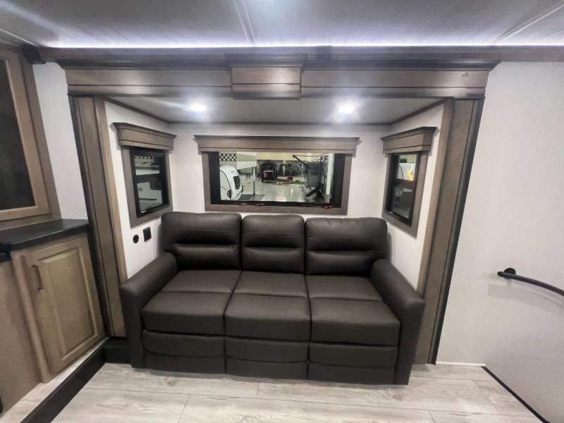 2025 Keystone Montana 3761FL, $ 109,990