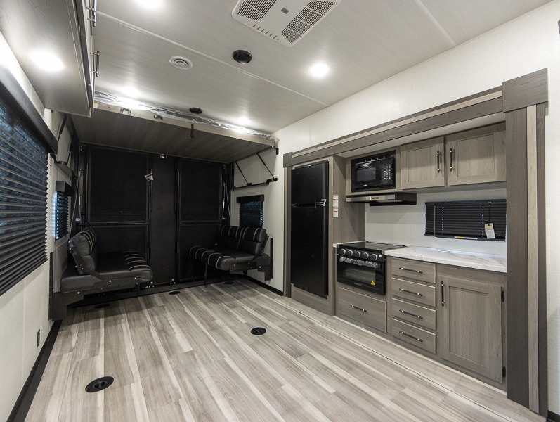 2025 Keystone Raptor Carbon Aluminum 30WFO, $ 32,990