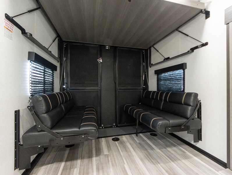 2025 Keystone Raptor Carbon Aluminum 30WFO, $ 32,990