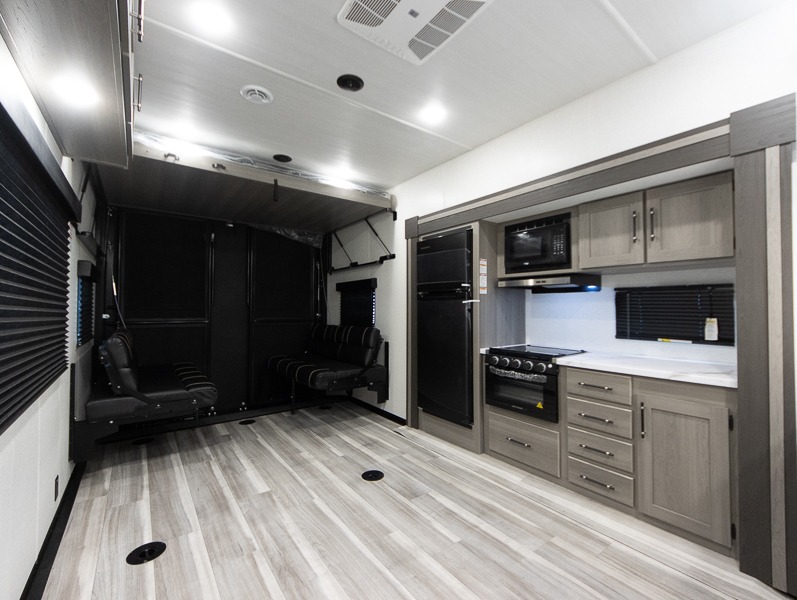 2025 Keystone Raptor Carbon Aluminum 30WFO, $ 32,990