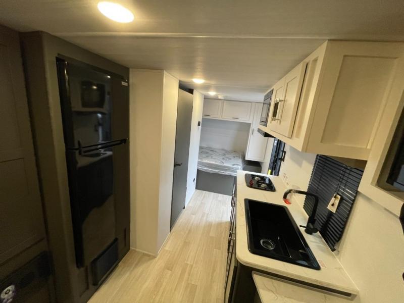 2025 Keystone Bullet Classic (East) 1900RD, $ 25,990