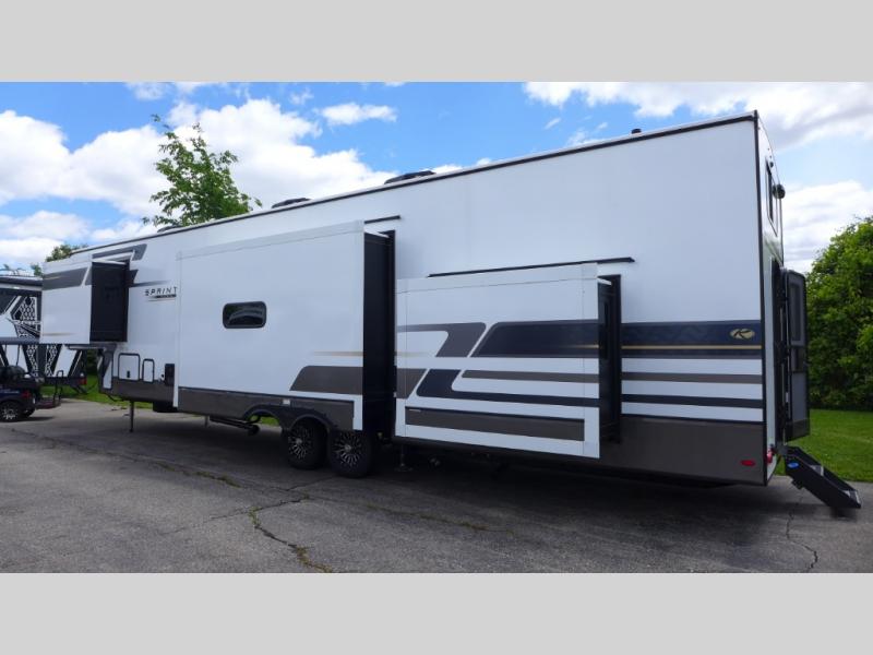 2025 Keystone Sprinter 3920DSL, $ 84,009