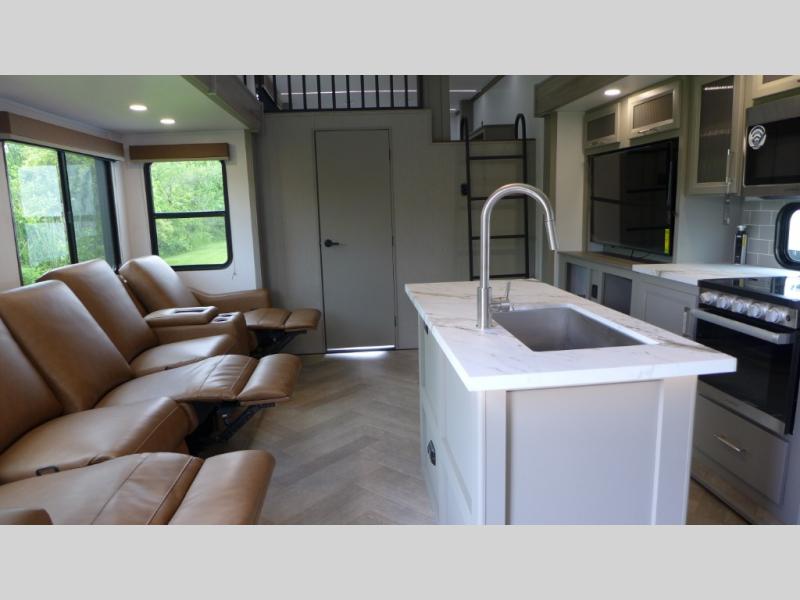 2025 Keystone Sprinter 3920DSL, $ 84,009