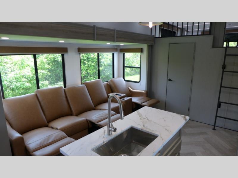 2025 Keystone Sprinter 3920DSL, $ 84,009