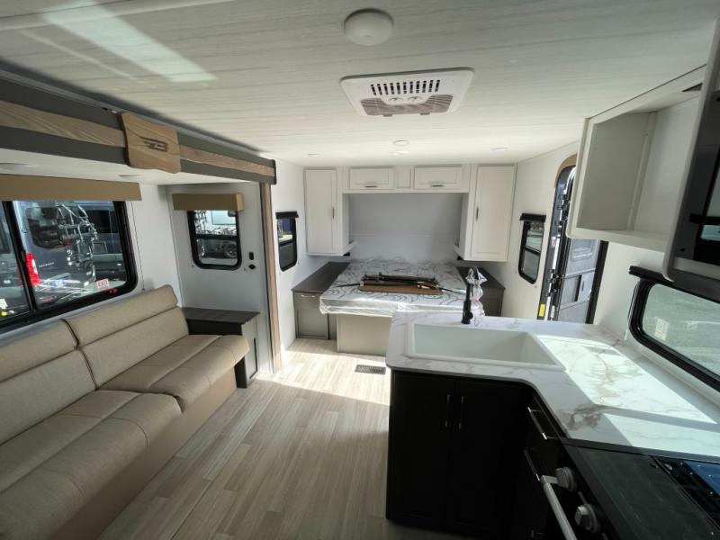 2025 Keystone Bullet Classic (West) 1840RBWE, $ 29,990