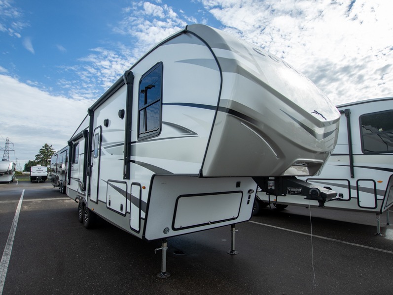 2025 Keystone Cougar Half-Ton (Fifth Wheel) 26RKE, $ 71,236