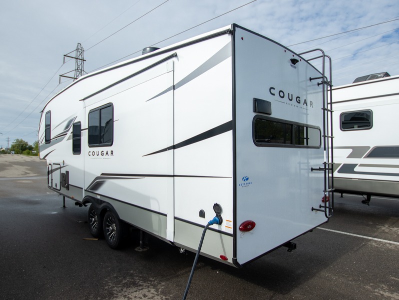 2025 Keystone Cougar Half-Ton (Fifth Wheel) 26RKE, $ 71,236