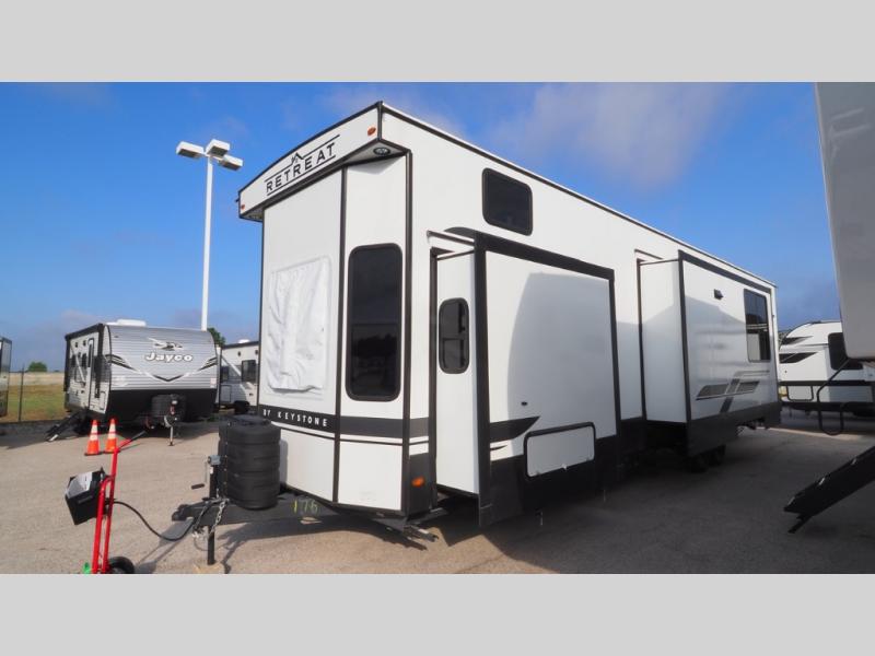 2025 Keystone Retreat 391HBDL, $ 92,994