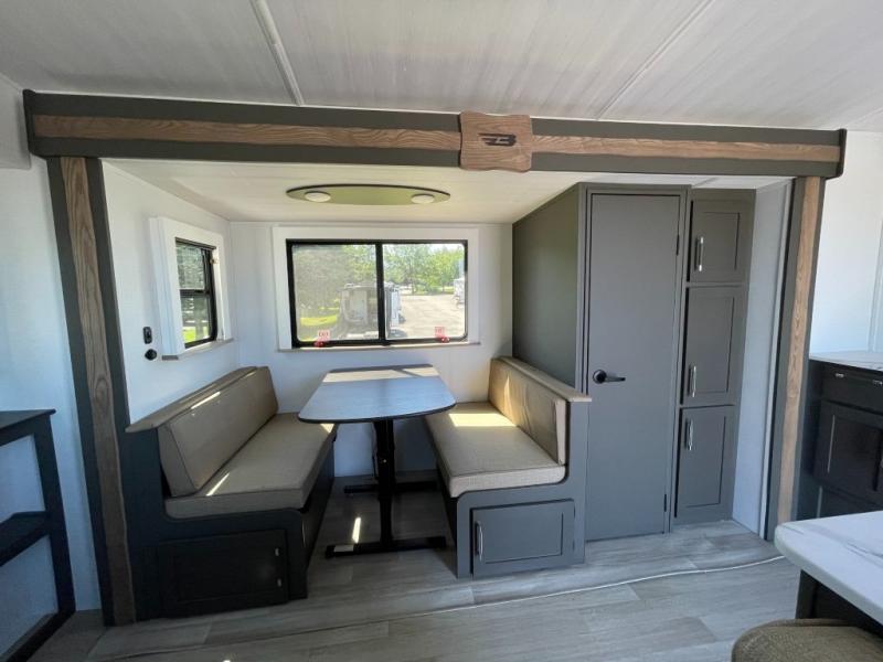 2025 Keystone Bullet Crossfire (Double-Axle - West, $ 43,990