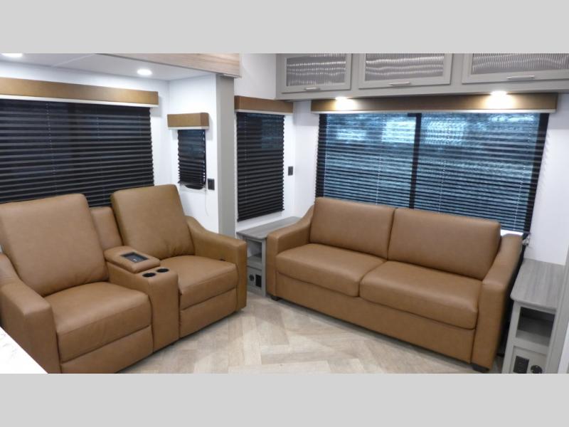 2025 Keystone Sprinter 3210RLS, $ 86,200