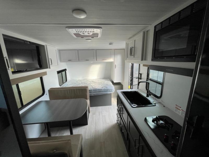 2025 Keystone Bullet Classic (East) 1700BH, $ 24,990