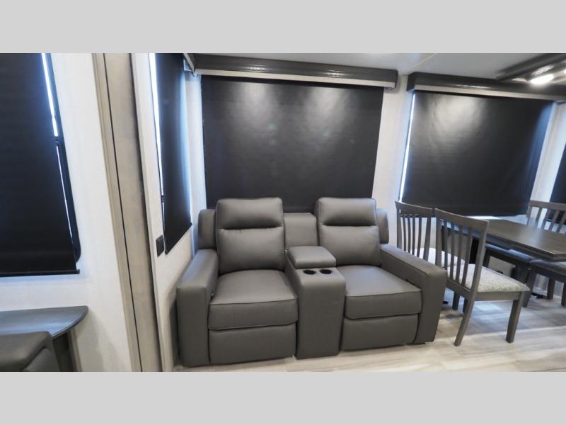 2025 Keystone Retreat 39FSRL, $ 80,941