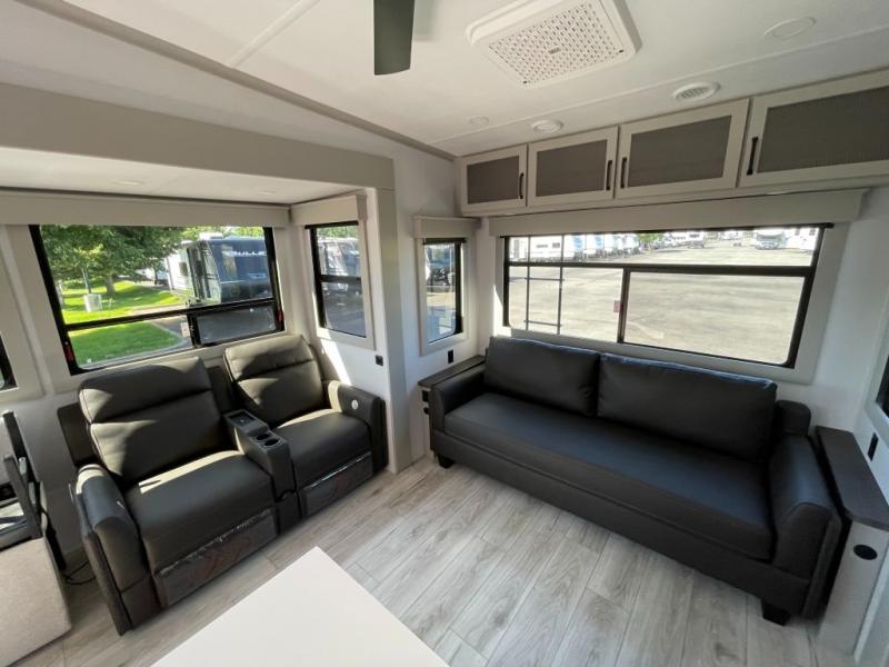 2025 Keystone Montana High Country 295RL, $ 79,990