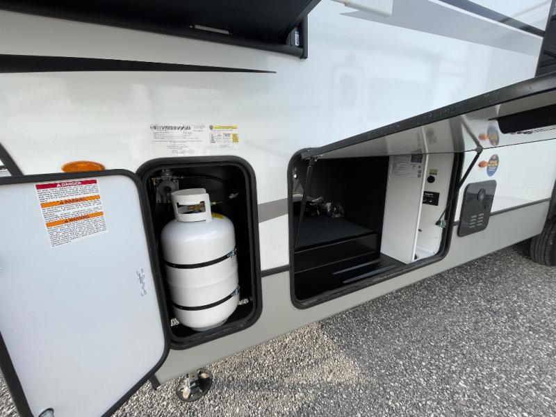 2025 Keystone Cougar Half-Ton (Fifth Wheel) 29RKS, $ 68,700