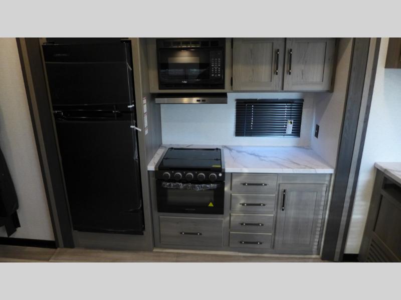 2025 Keystone Raptor Carbon Aluminum 30WFO, $ 44,395