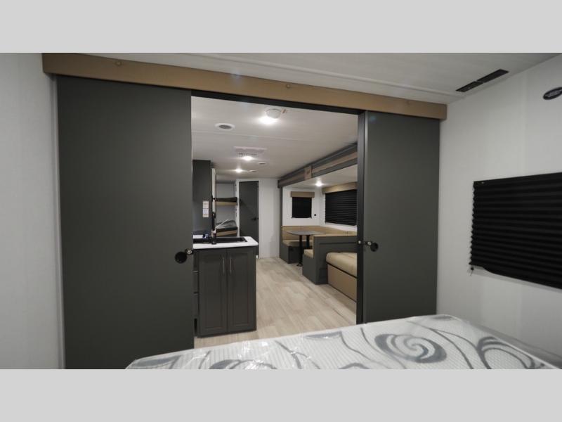 2025 Keystone Bullet Classic (East) 2640BH, $ 35,131