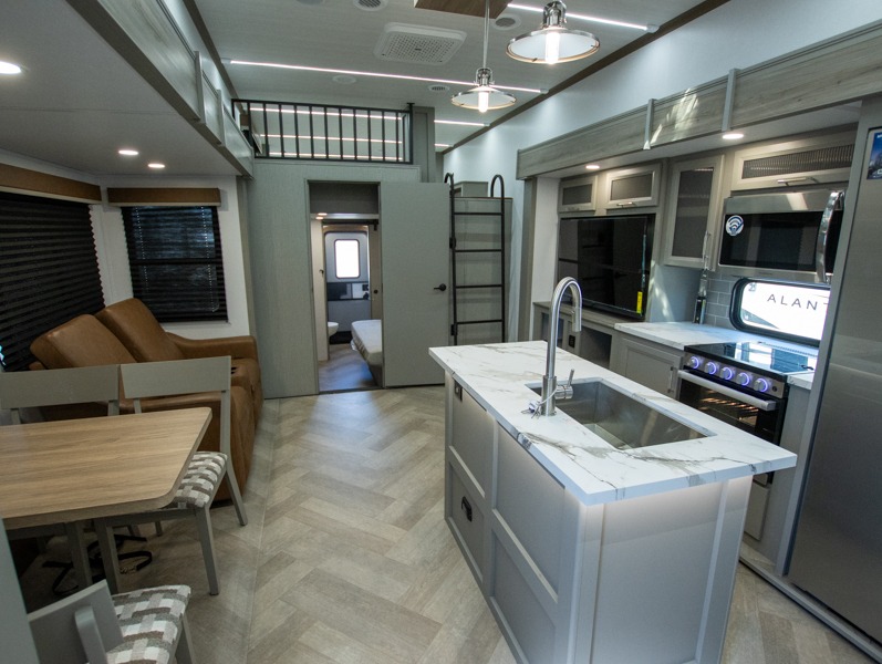 2025 Keystone Sprinter 3920DSL, $ 88,097