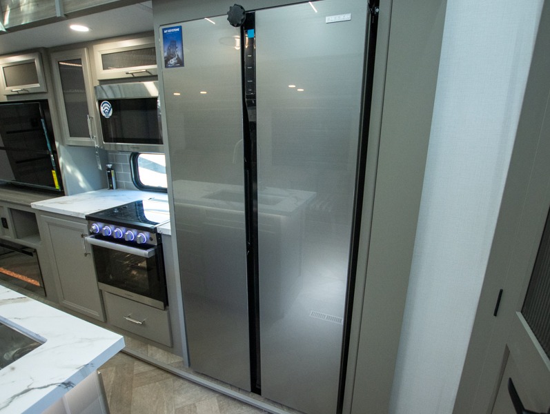 2025 Keystone Sprinter 3920DSL, $ 88,097