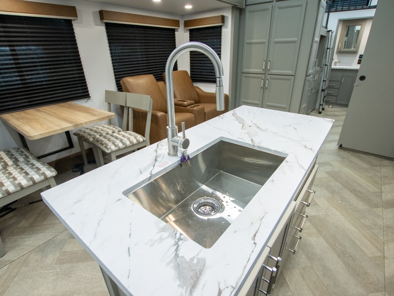 2025 Keystone Sprinter 3900DBL, $ 88,015