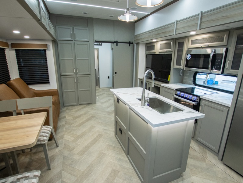 2025 Keystone Sprinter 3900DBL, $ 88,015