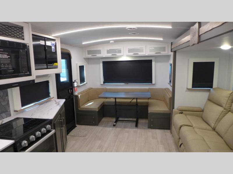 2025 Keystone Bullet Crossfire 2530RDWE, $ 41,244