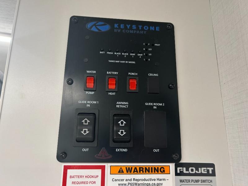 2025 Keystone Bullet Crossfire (Double-Axle - West, $ 36,990