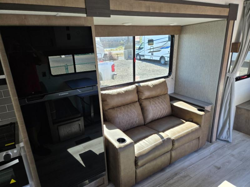 2025 Keystone Springdale 220MLWE, $ 29,990