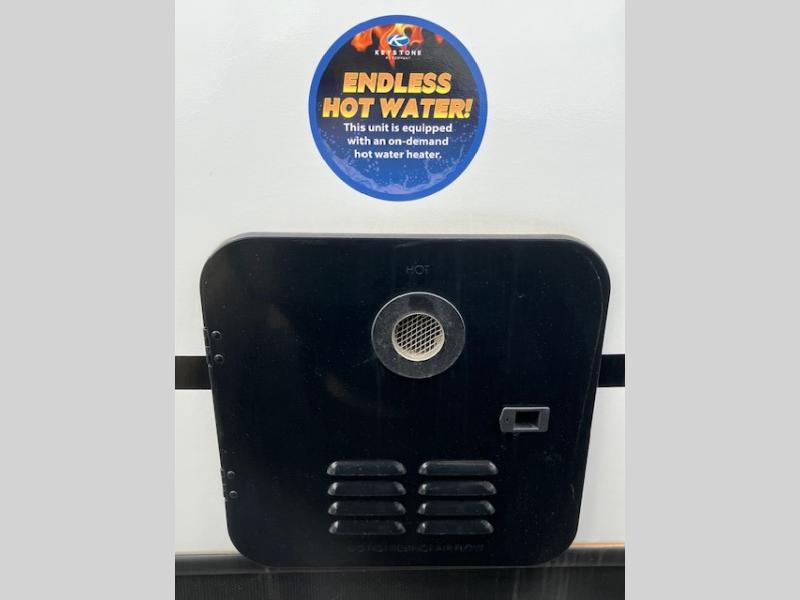 2025 Keystone Passport Super Lite (East) 2450RK, $ 29,990