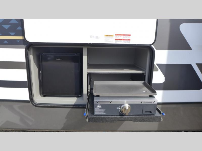 2025 Keystone Sprinter 3900DBL, $ 87,302