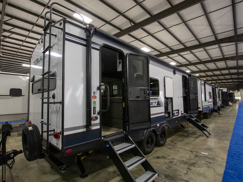 2025 Keystone Bullet Crossfire 245RKS, $ 29,990