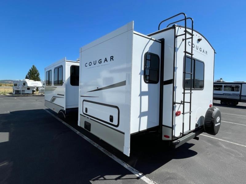 2025 Keystone Cougar Half-Ton (Travel Trailer) 25F, $ 53,990