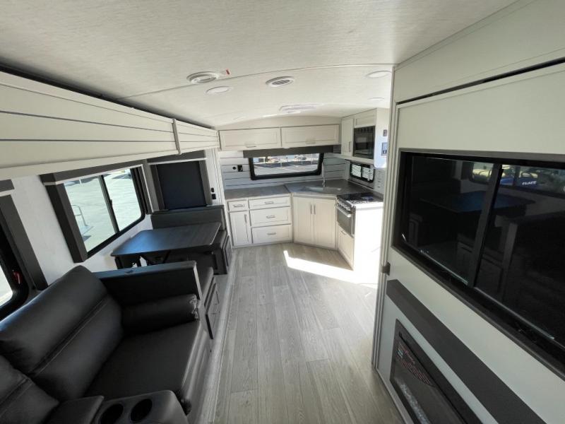 2025 Keystone Cougar Half-Ton (Travel Trailer) 25F, $ 53,990