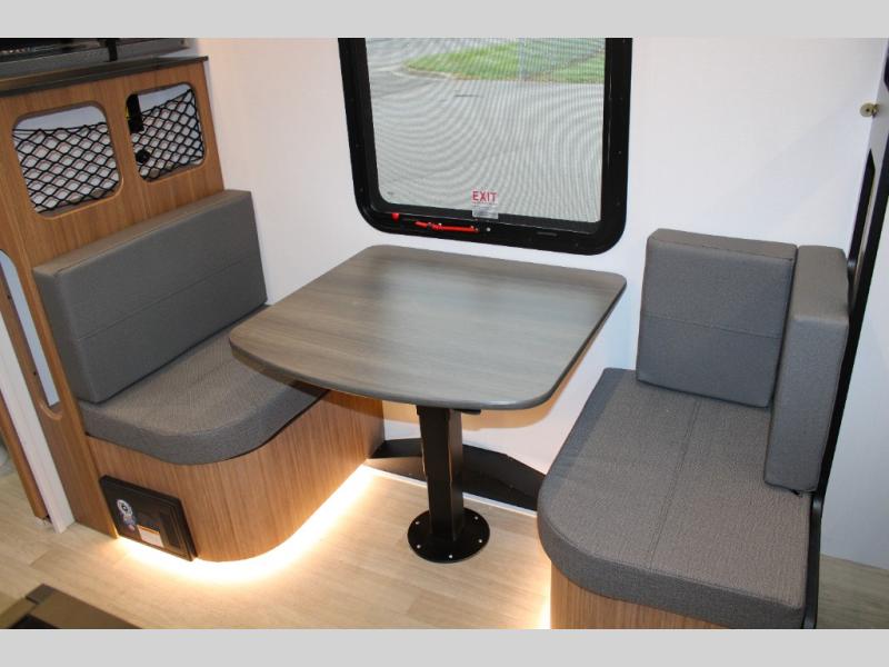 2025 Keystone Reign 15RB, $ 22,990