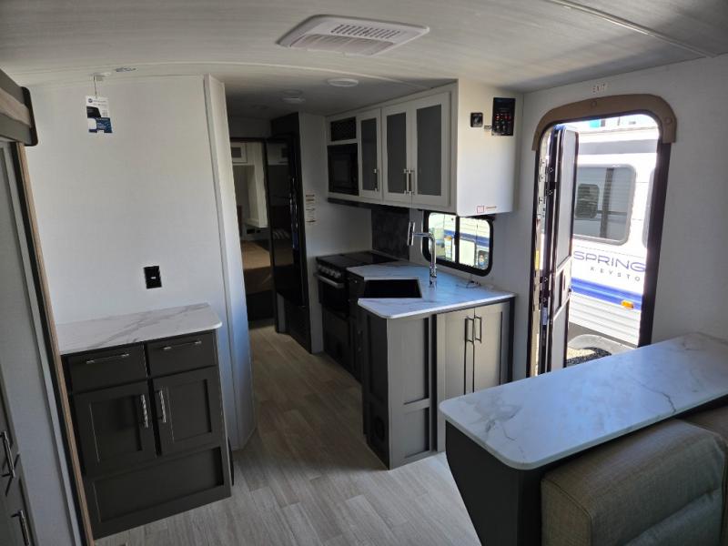 2025 Keystone Bullet Crossfire (Double-Axle - West, $ 43,990