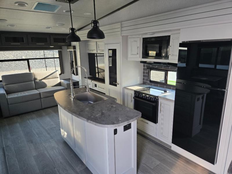 2025 Keystone Cougar Half-Ton (Fifth Wheel) 29RLI, $ 65,990